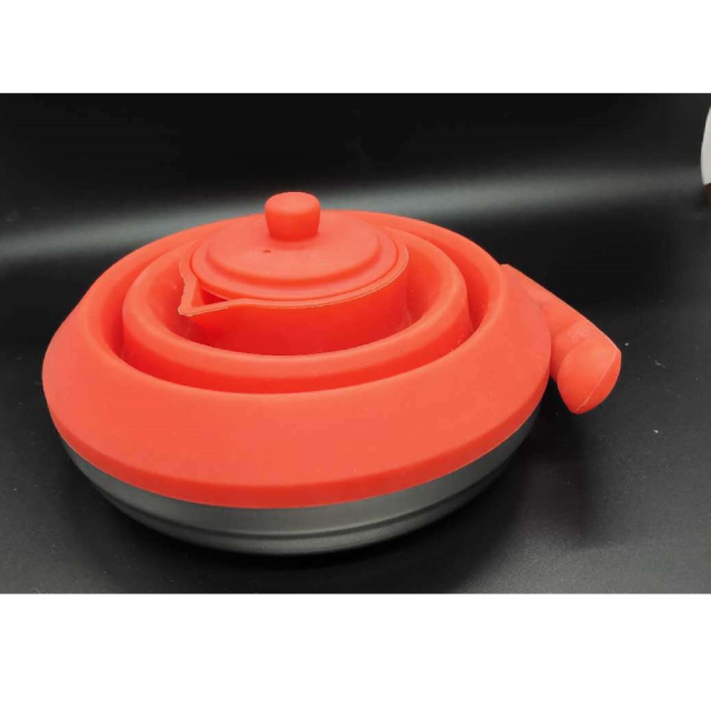 Collapsible Tea Coffee Pot Camping Outdoor Lightweight Silicone Kettle (ESG18382)