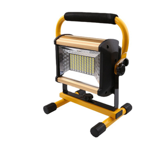 Waterproof Outdoor Light Portable LED Rechargeable Flood Light (ESG15440)